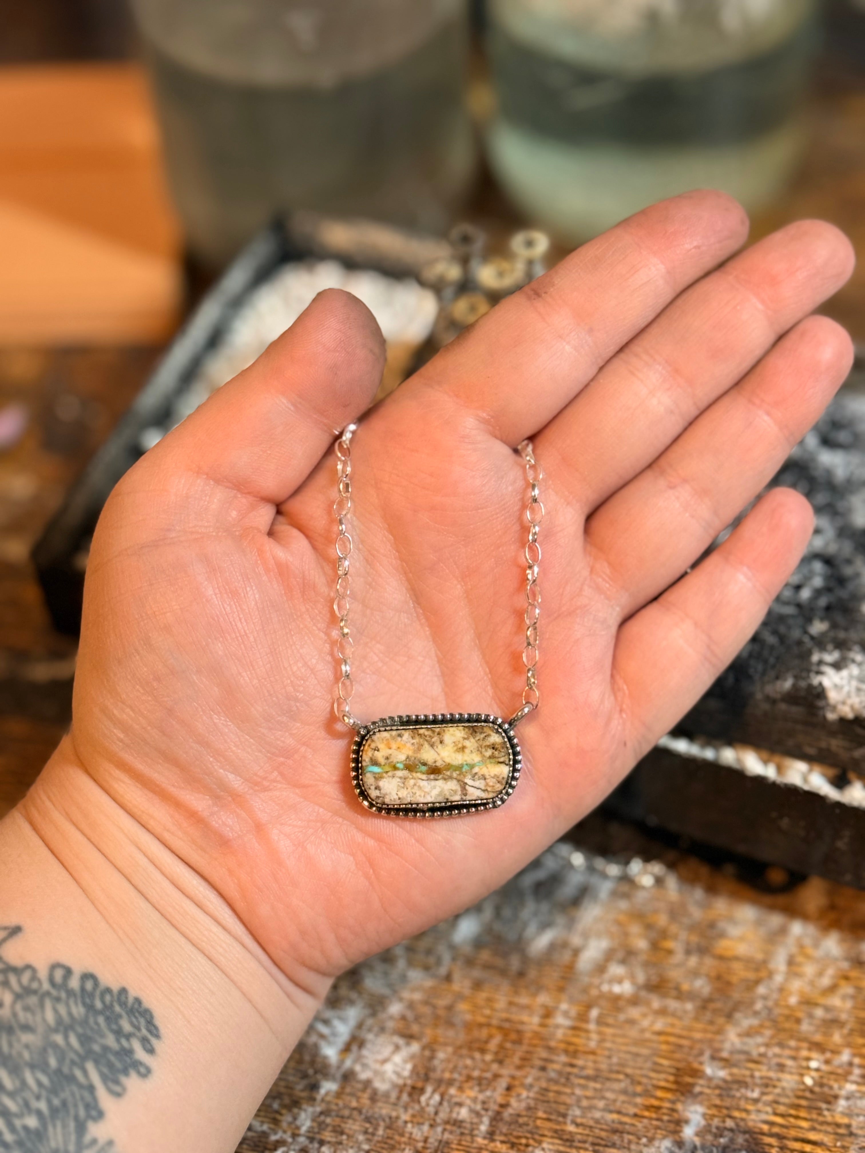 Royston Ribbon necklace